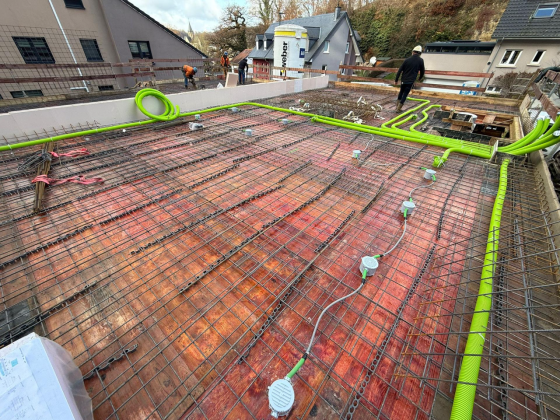 5 MAISONS UNIFAMILIALES