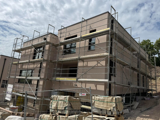 6 MAISONS