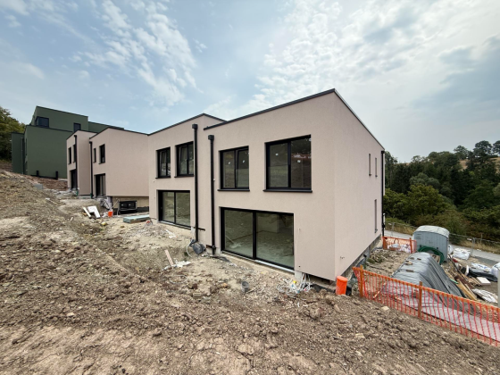 6 MAISONS